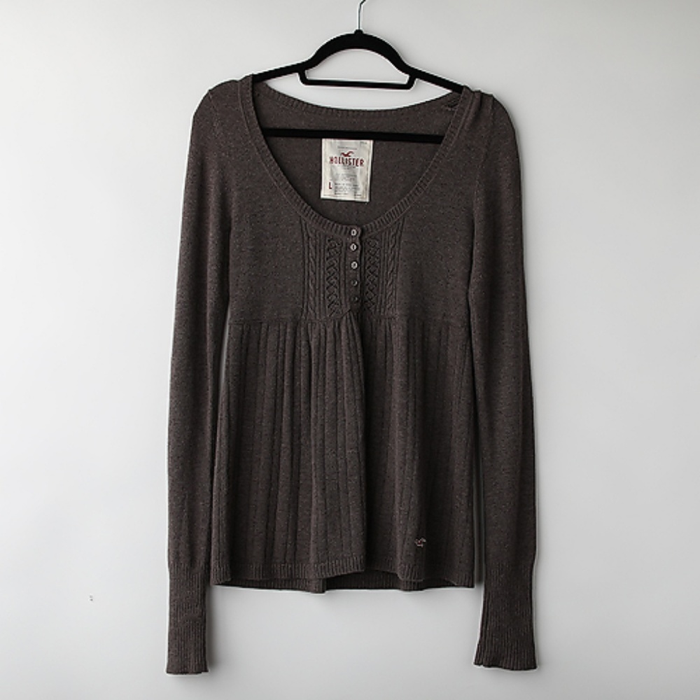 Hollister Baby Doll Sweater Size Large
